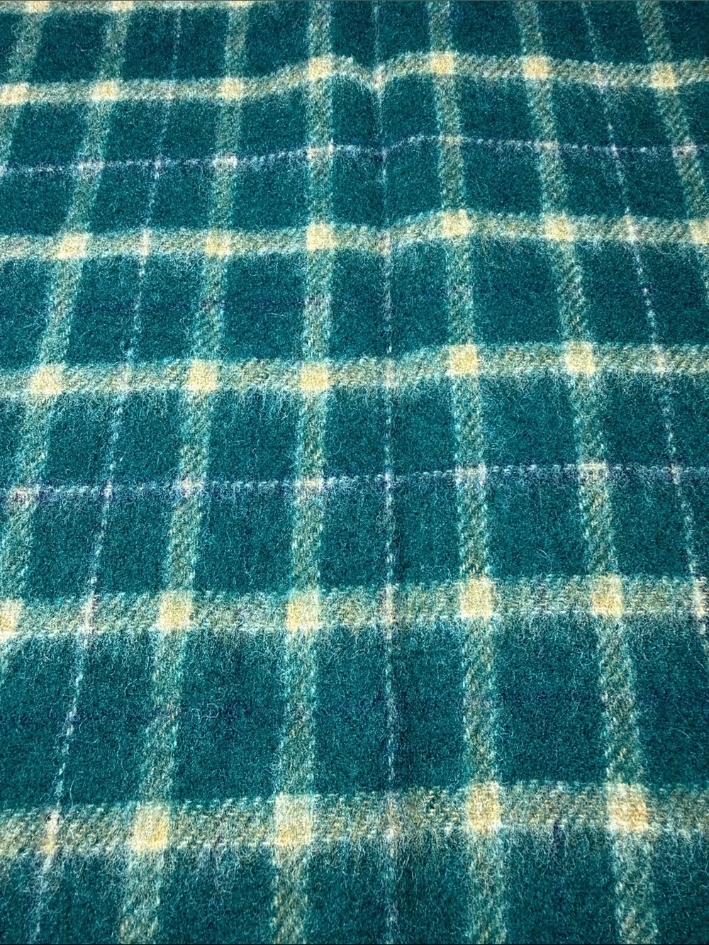 Ireland Lambswool Plaid Fringe Scarf